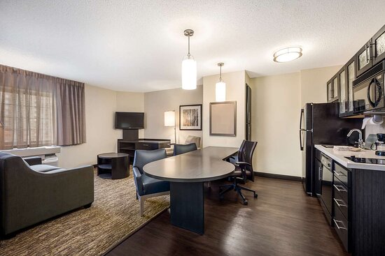 Sonesta Simply Suites Oklahoma City Airport