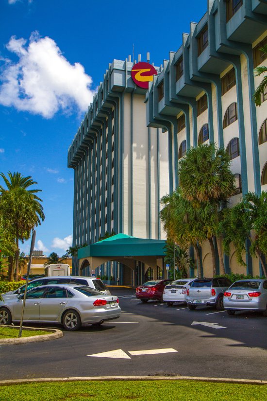 Clarion Inn & Suites Miami International Airport
