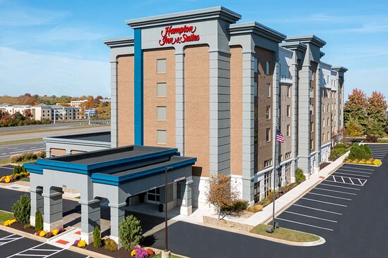 Hampton Inn & Suites Cleveland-Beachwood