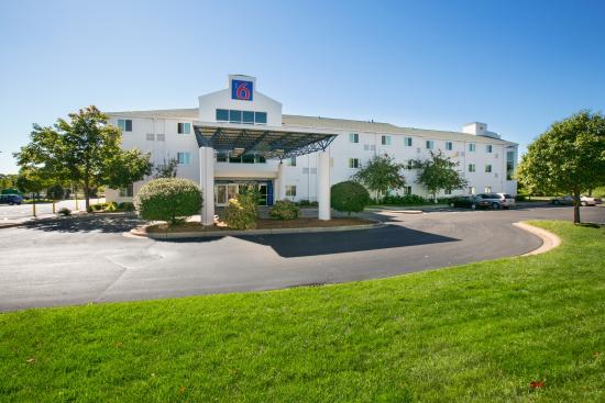 Motel 6 Minneapolis- Brooklyn Center