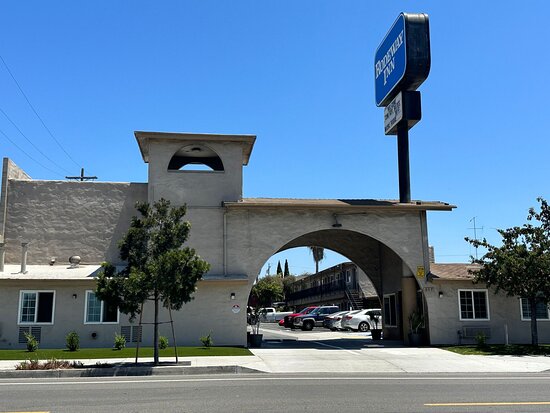 Rodeway Inn National City
