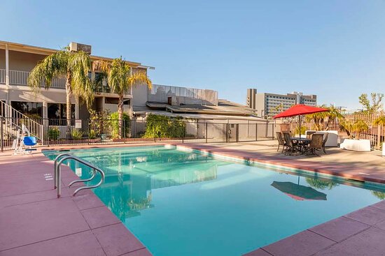 Best Western Plus Hill House