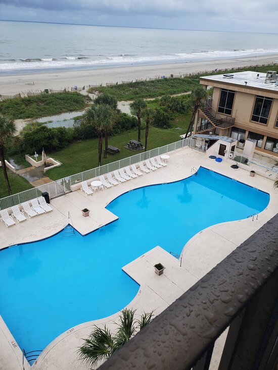 Ocean Crest Inn and Suites