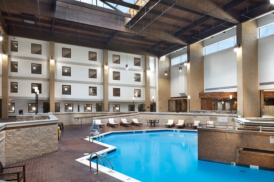 Doubletree By Hilton Hotel Lawrence