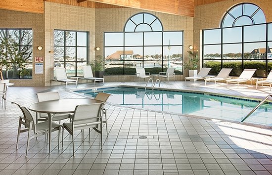 Doubletree By Hilton Racine Harbourwalk