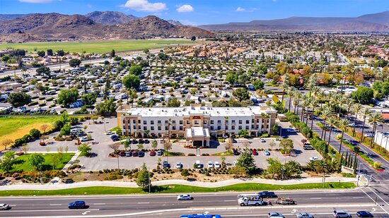 Hampton Inn & Suites Hemet