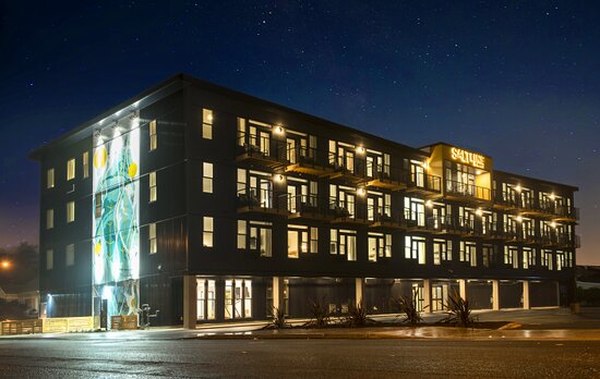 Saltline Hotel