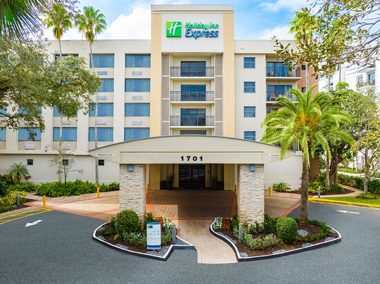 Holiday Inn Express & Suites Ft. Lauderdale-plantation By IHG
