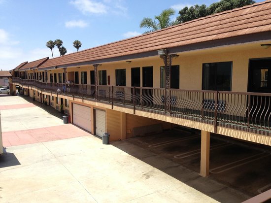 Del Amo Inn