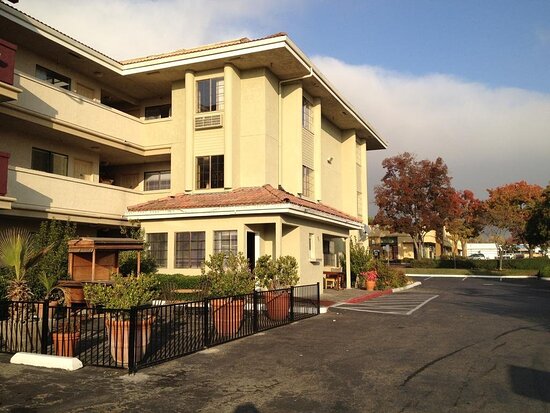 Executive Inn Hotel