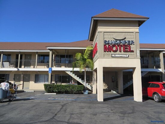 Sandpiper Motel