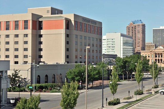 Embassy Suites by Hilton Des Moines Downtown