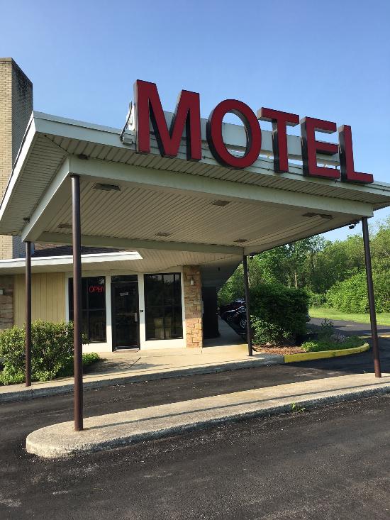 Allenwood Motel