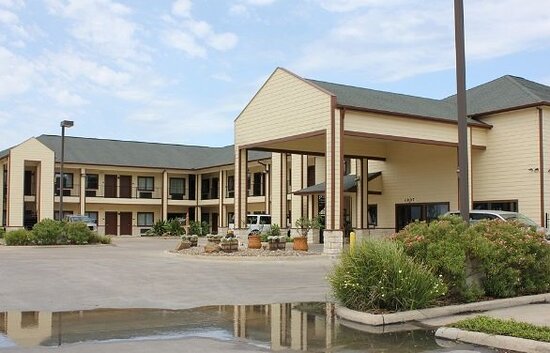 Lone Star Inn & Suites