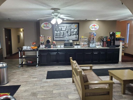 Super 8 by Wyndham Taos