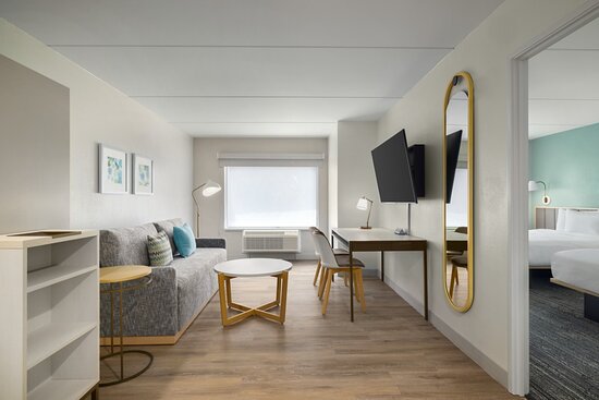 TownePlace Suites Charlotte LoSo Airport