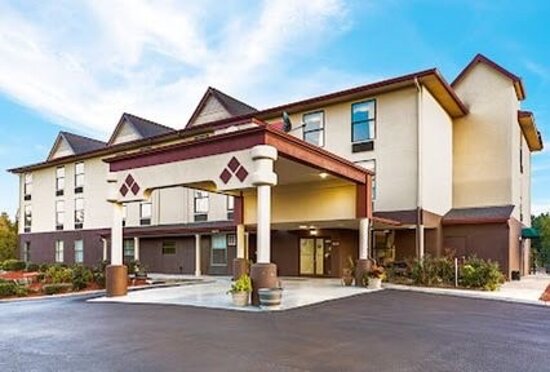 High Point Inn & Suites