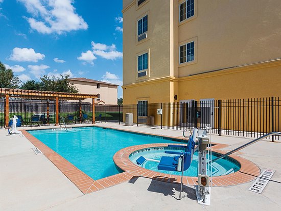 La Quinta Inn & Suites by Wyndham San Antonio Northwest