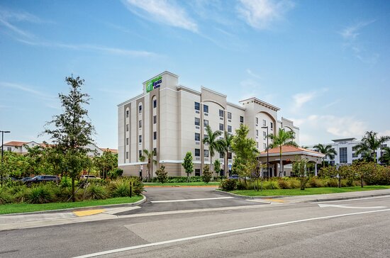 Holiday Inn Express & Suites Miramar By IHG