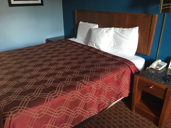 EconoLodge - Cleveland