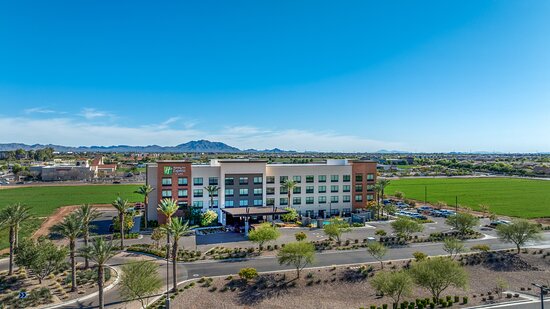 Holiday Inn Express & Suites Gilbert â Mesa Gateway Airport by IHG