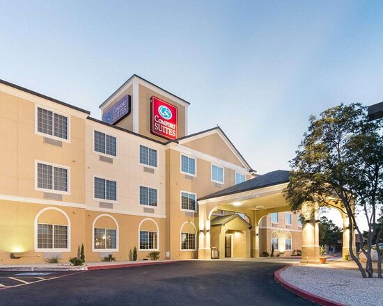 Comfort Suites