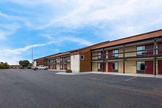 Econo Lodge - Madison