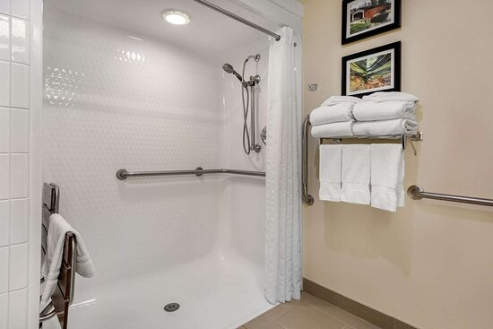 Comfort Suites
