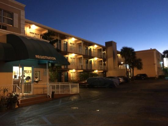 Economy Inn