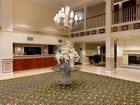 Hawthorn Suites By Wyndham Louisville East