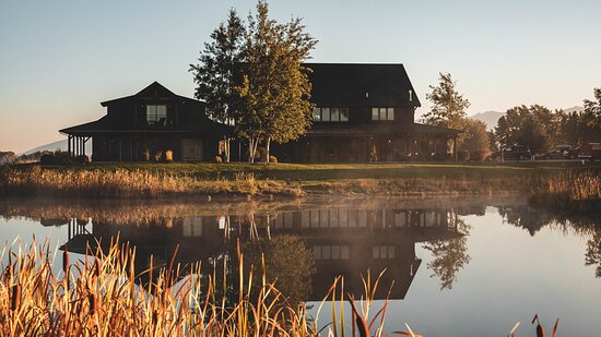 Gallatin River Lodge