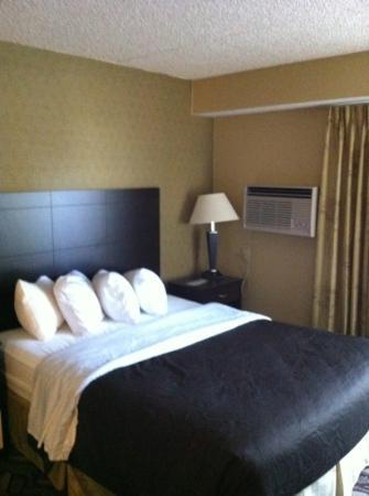 Days Inn by Wyndham Bismarck