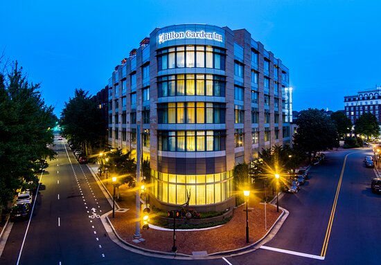 Hilton Garden Inn Alexandria Old Town National Harbor