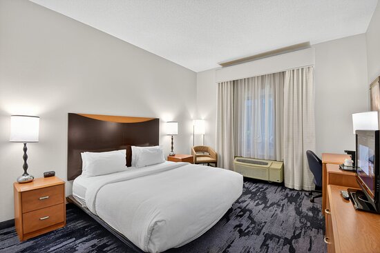 Fairfield by Marriott Inn & Suites Omaha Downtown