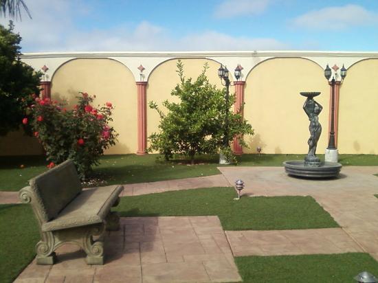 Inn By The Coliseum