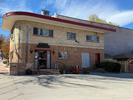 Springs Inn by Capital O I 25