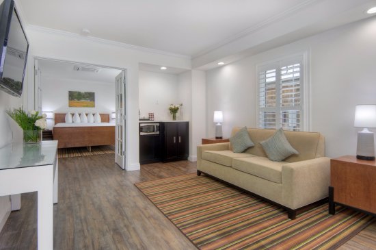 Aggie Inn, an Ascend Collection Hotel