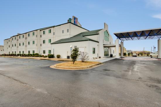 Motel 6 Montgomery Airport