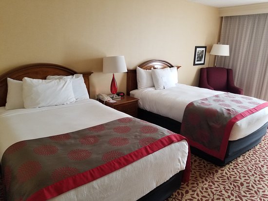 Ramada Plaza & Conf Center by Wyndham Fort Wayne