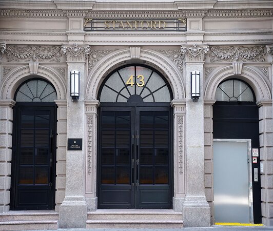 Hotel Stanford