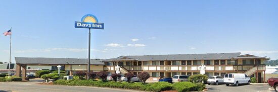 Days Inn by Wyndham Auburn
