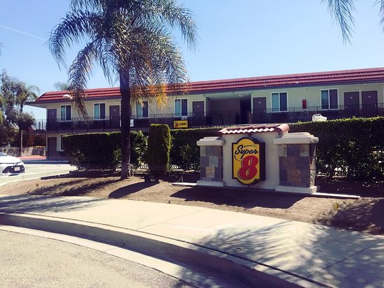 Super 8 by Wyndham Redlands/San Bernardino