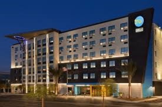 Tru by Hilton Eugene