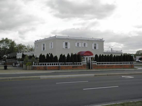 Dover Garden Suites