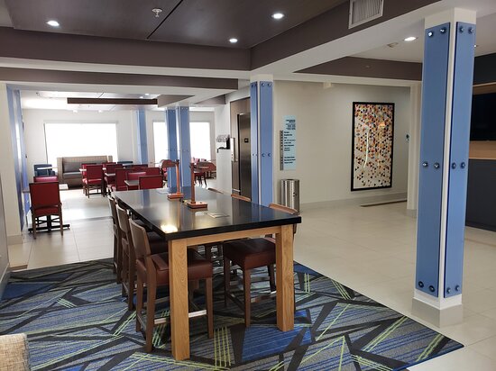 Holiday Inn Express & Suites Arlington (I-20-Parks Mall) by IHG