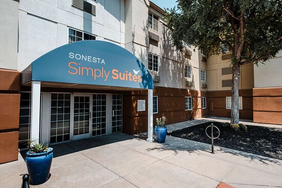 Sonesta Simply Suites Fort Worth Fossil Creek