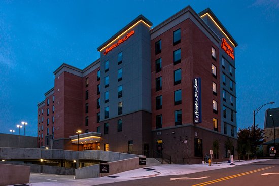 Hampton Inn & Suites Winston-Salem Downtown