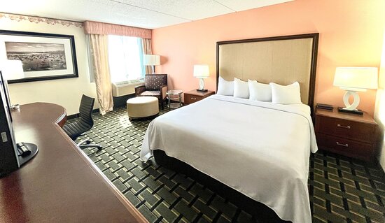 FairBridge Inn & Suites Cleveland East