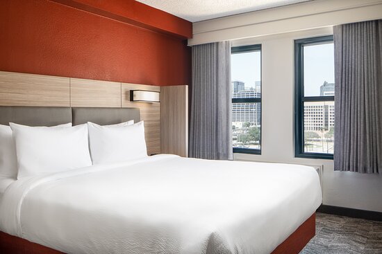 SpringHill Suites by Marriott Dallas Downtown/West End