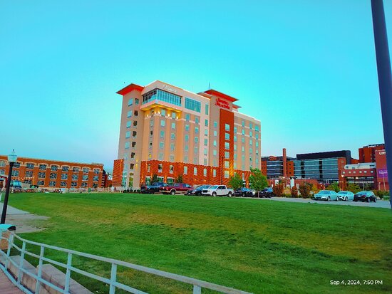 Hampton Inn & Suites Erie Bayfront